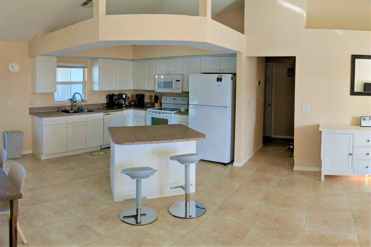 Villa Luhna 3 Bed / 2 Bath Canalfront Heated Pool Cabo Coral Exterior foto